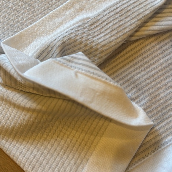 Swiftly Tech short sleeve crew shirt Race length crop - Picture 14 of 14